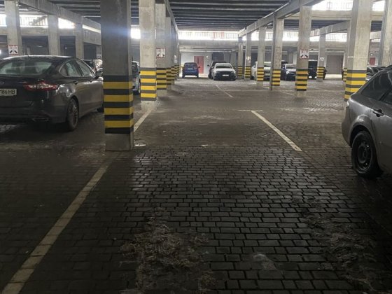 Оренда паркомісця Княгинин Ивано-Франковск