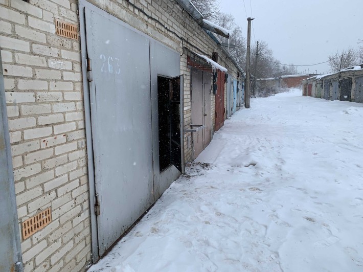 Здам в оренду Кирпичный гараж на 2 авто 10х3,7 м. гар. к. Радуга. - фото 1