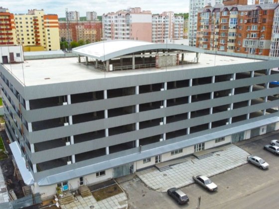 Паркомісце 2  поверх Полтава