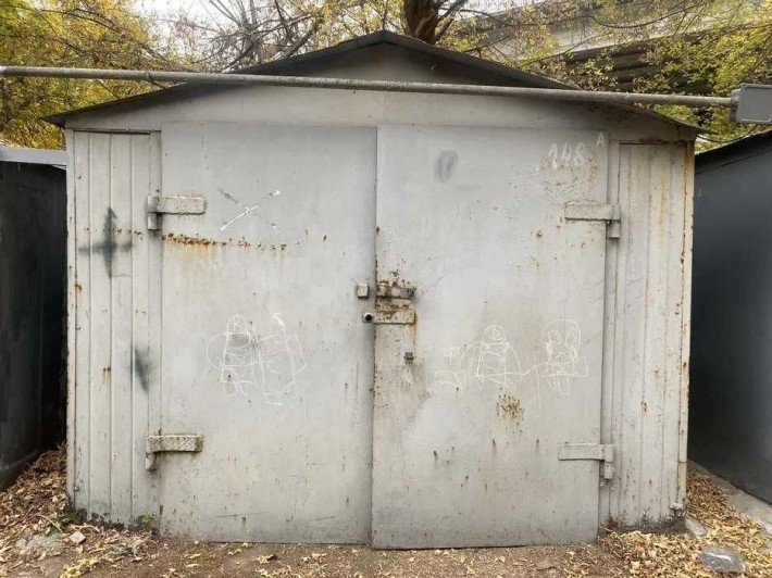 Свободен, срочно! Сдам металлический гараж Тополь 2 с охраной - фото 1