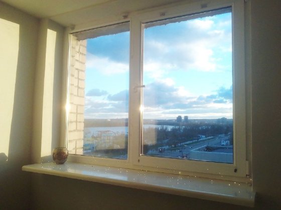 Продам видову 1 кімнатну квартиру з видом на річку Дніпро Днепр