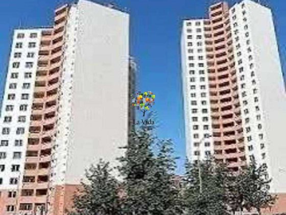 Продаж 1к квартири Милославська 18 Київ