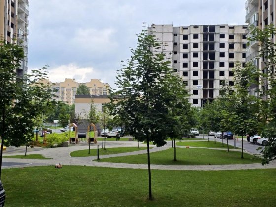 Продаю 1-к квартиру 41м2 ЖК Кришталеві Джерела Феофанія Київ