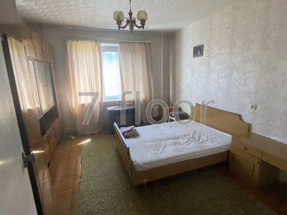 3 кімнатна квартира Троєщина Бальзака метро Почайна Епіцентр Киев