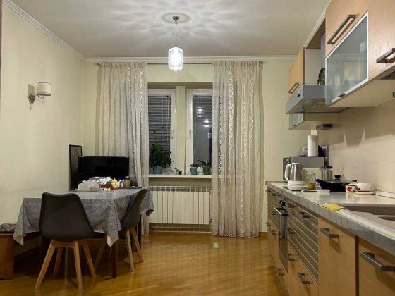 Продам видову трикімнатну квартиру Київ Левка Лук'яненка 29 Оболонь Київ