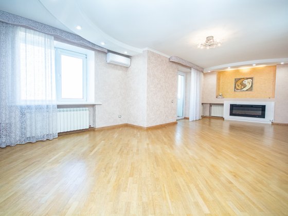 Продаж 4к квартири, вул. Драгоманова, 15а, Позняки Київ