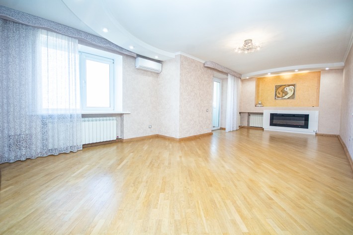 Продаж 4к квартири, вул. Драгоманова, 15а, Позняки - фото 1