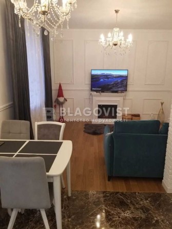 Печерск  Сталінка 2 кімнатна Газ Метро Центр - фото 1