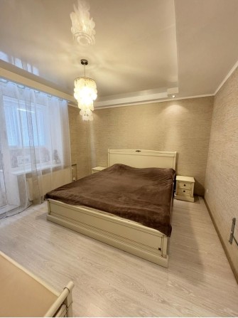 Світла та затишна 3-к квартира 97 м² просп. П. Григоренка 1-Б - фото 1