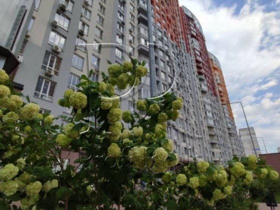 Продаж 1 кімнатна квартира в ЖК Каховська / метро Лівобережна Киев