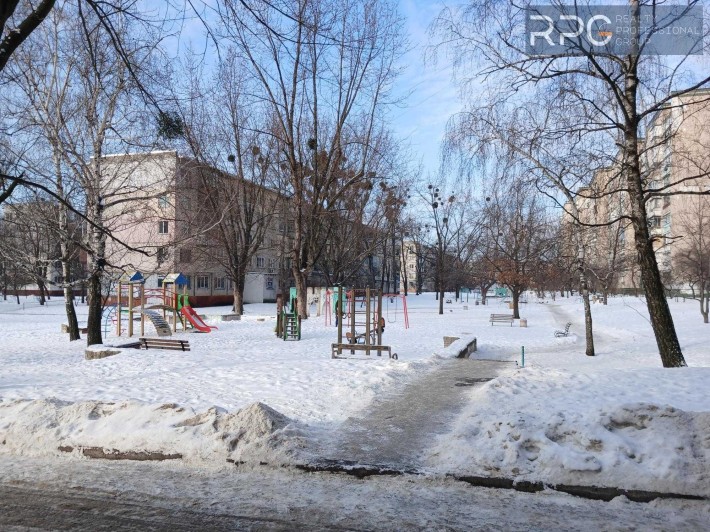 Продається 4к. квартира по вул. Братиславска, 13  рк - фото 1