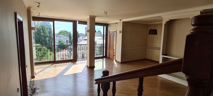 БЕЗ % Урядовий квартал квартира 212 м2 Пилипа Орлика 10 Липки Печерськ - фото 1