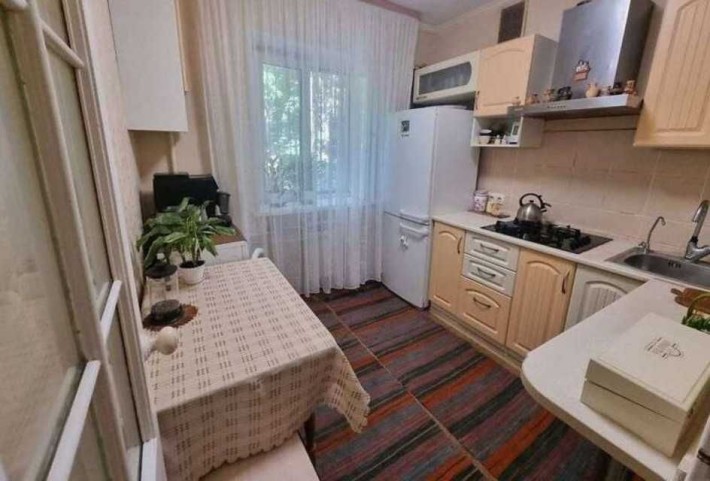 Продам 3-кімн. Бойчука Михайла вул. 23, 56 м.кв. Печерськ! - фото 1