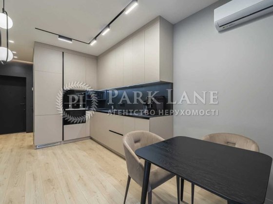 Продаж 2-к з ремонтом Лівобережна Микільська Слобідка Каховська 62а Київ