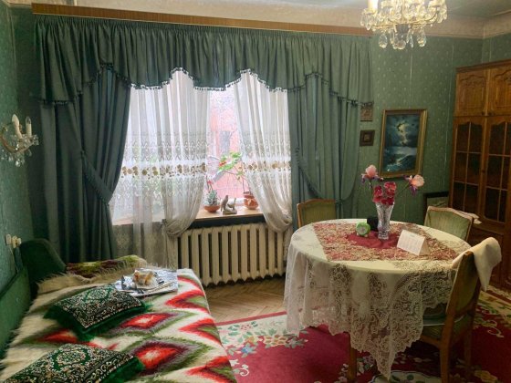 Продається  3 кім.квартира, центр,   Хрещатик, вул. Шовковична 30/35 Київ