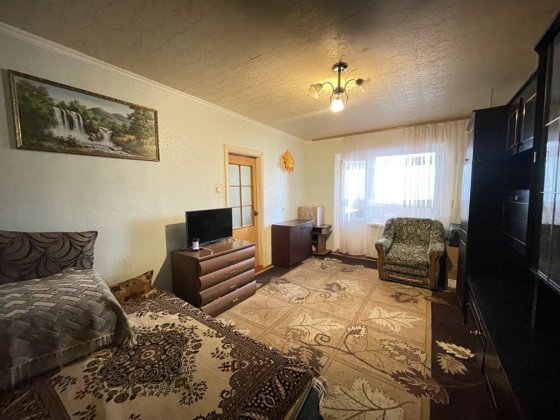 Продаж 3 кімнатна квартира, Ревуцького 44, Харківська,  Вирлиця Киев