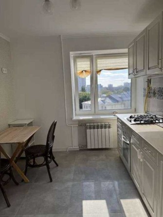 Продаж 1 кімн. квартири із ремонтом. Бул. Лесі українки 28 а - фото 1