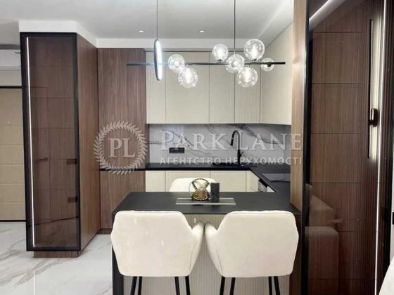 Продаж 1к з ремонтом  Максимовича Михайла  24в ЖК  Нова Англія Киев