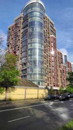 Продаж 3к кв 126м Малевича 48 Коновальця Тютюнника Ділова Без % - фото 1