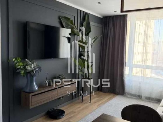 Продаж 2к.к по вул.Зарічна 2 к1 Київ