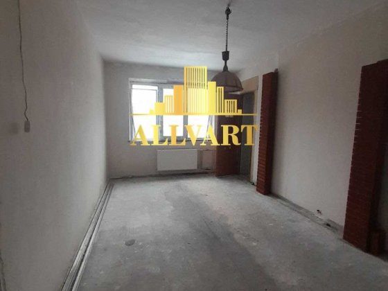 Продаж 2кім квартири під ремонт Оболонь, вул Йорданская, Метро Оболонь Киев