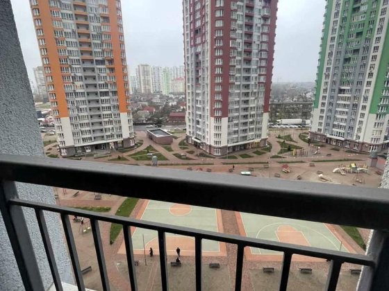 1-к студія 30 м² ЖК Каховська м. Лівобережна 15 хв пішки Київ