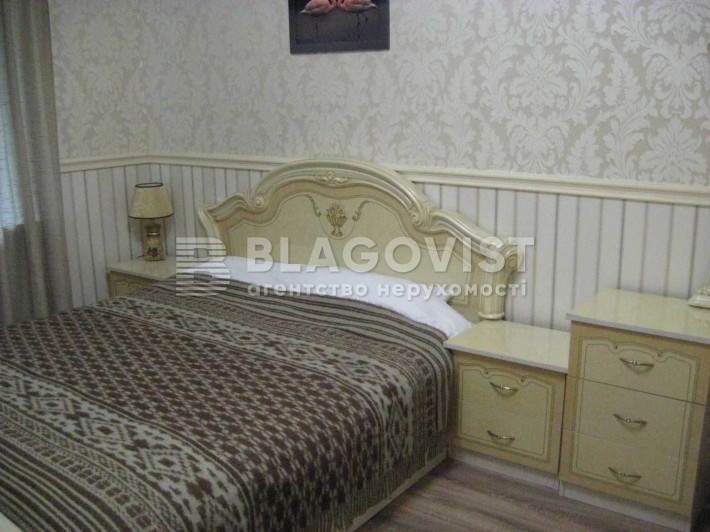 Продаж 2кімнатна кв, м Олімпійська Площа Українських Героїв, Жилянська - фото 1