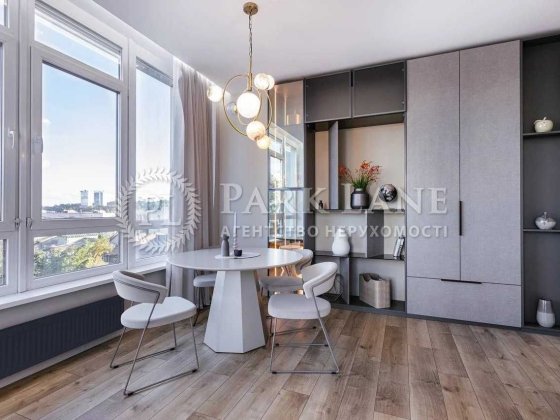 Центр Жилянська  68  дизайнерський ремонт без комісії Київ