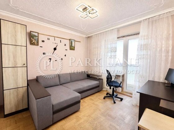 Продаж 3к квартири, вул.Ревуцького 44б, Позняки Ослкорки  Харьківська Киев