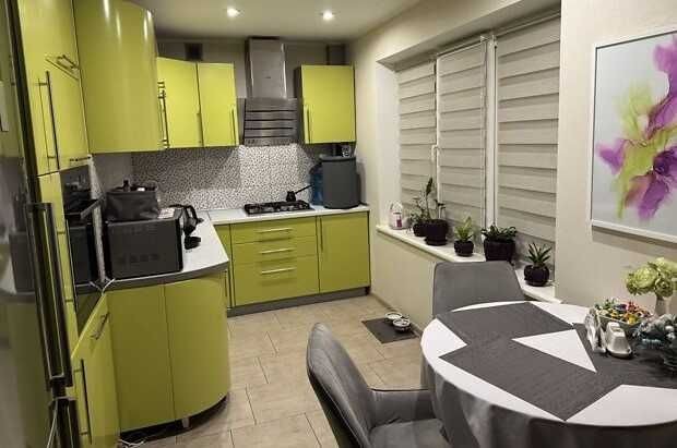 Продается 3-х комнатная квартира по ул. Запорожская - фото 1