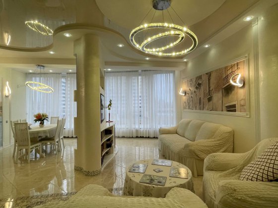 2-х комнатная квартира в новом доме. Ремонт. Парк Победы. Одесса