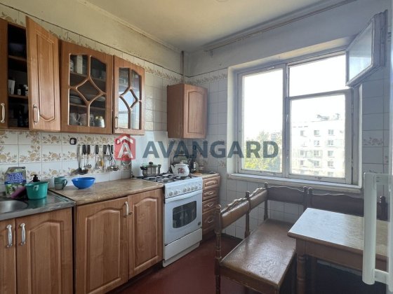 Продається простора 4-х кім квартира Запорожье