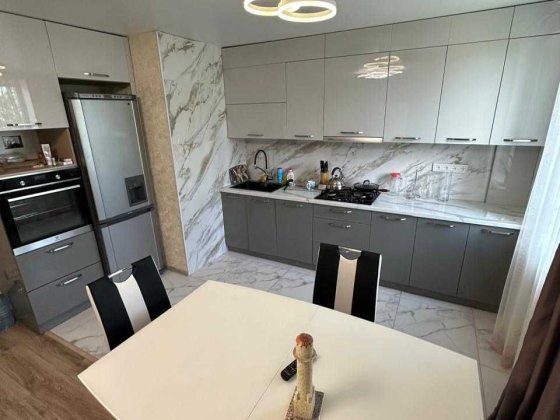 Продаю 3к квартиру в Соляных Николаев