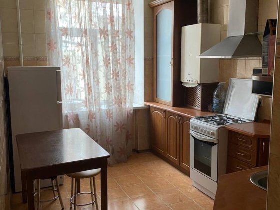 Двухкомнатная квартира Спасская-Соборна!Автономное отпление Николаев