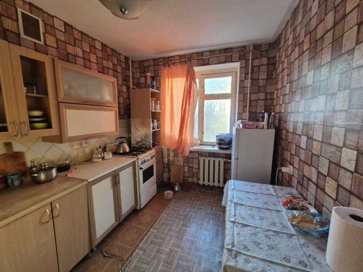 БЕЗ КОМИССИИ! Продаю 3 комнатную квартиру на Площади Победы!  А1 - фото 1