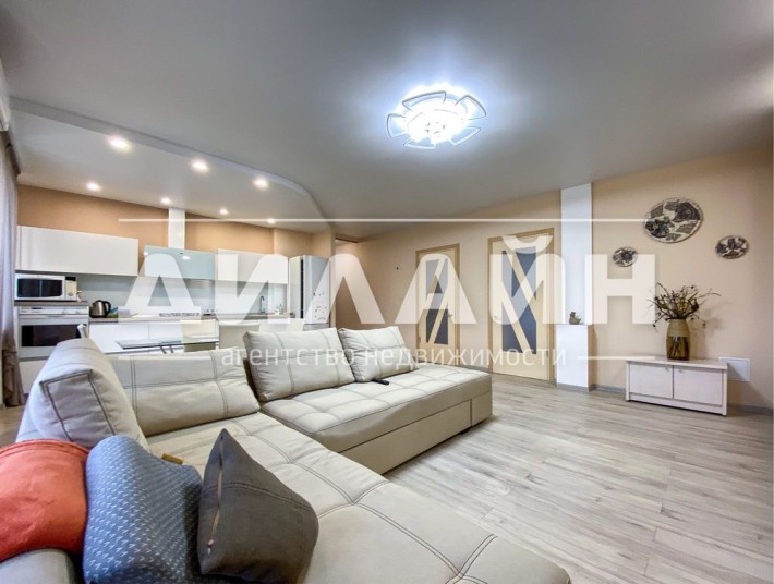 Супер ціна !4-кімнатна, 120 м², вул. Олександрівська 68 - фото 1