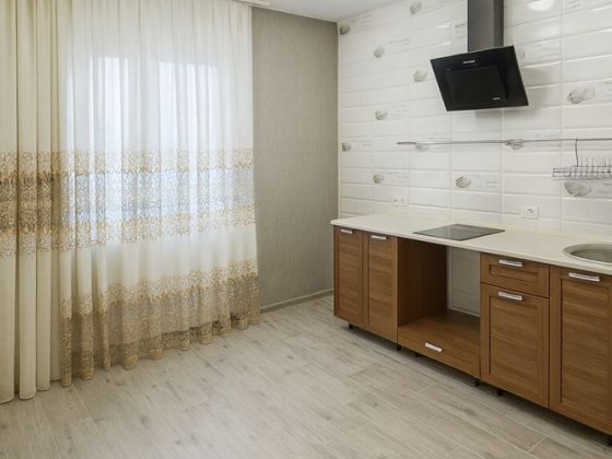 Тепла доступна квартира обжита новобудова Біля метро Харків