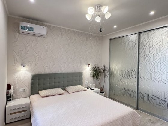 Сталінка в самому центрі міста Запорожье