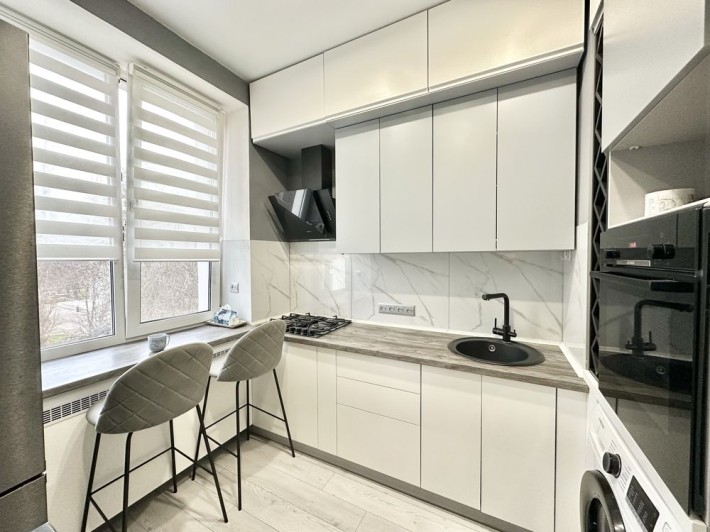 1-кімн кв з новим ремонтом світло 24/7 - фото 1