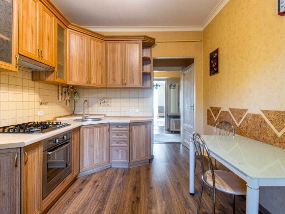Продаж, 2 квартира, ремонт, Київська 26, Польський, Львів Львів