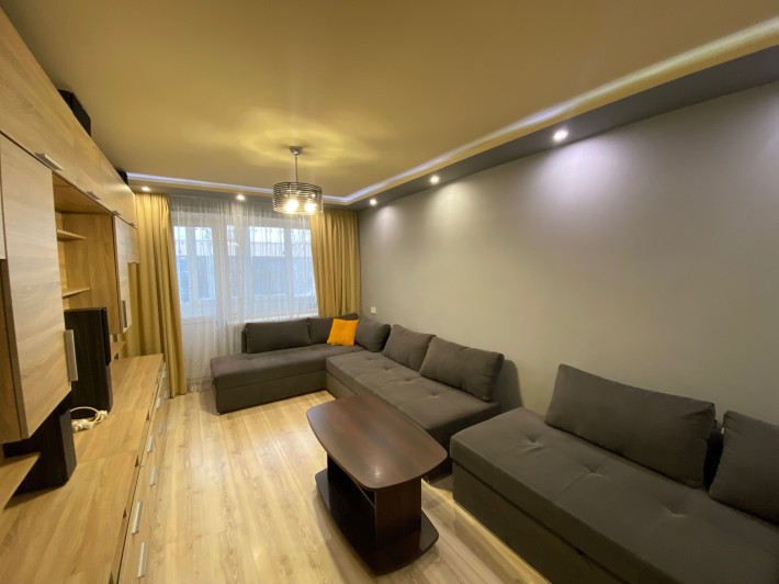 Продаж 3к квартири з гарним краєвидом на місто по вул. Колодязній (л1) - фото 1