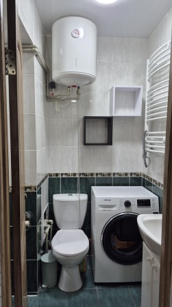 Продам 1 комнатную  квартиру с ремонтом - фото 1