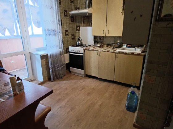 Продаю 1 ком.кв. Намыв ( Лазурная ) , жилое состояние, балкон и лоджия Николаев