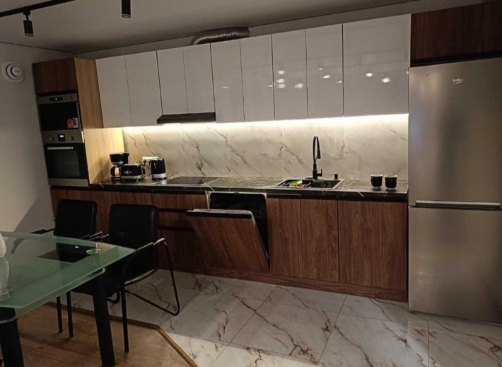 Продаж 1-к, Яворівська , Бл Центр , 70/35/35 м2 , 79899$ - фото 1