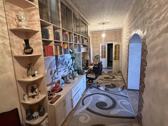 Продается 3-к квартира с автономным отоплением Николаев