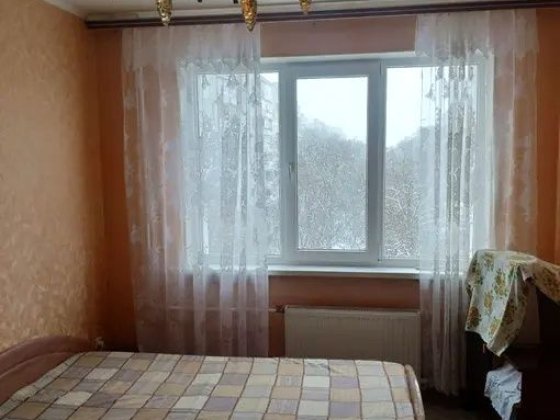 Продам 3-комнатную квартиру на Салтовке Харьков