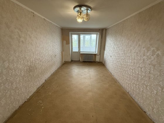 Продаю 2х комнатную квартиру. Ингульский район . Площадь Победы. Николаев