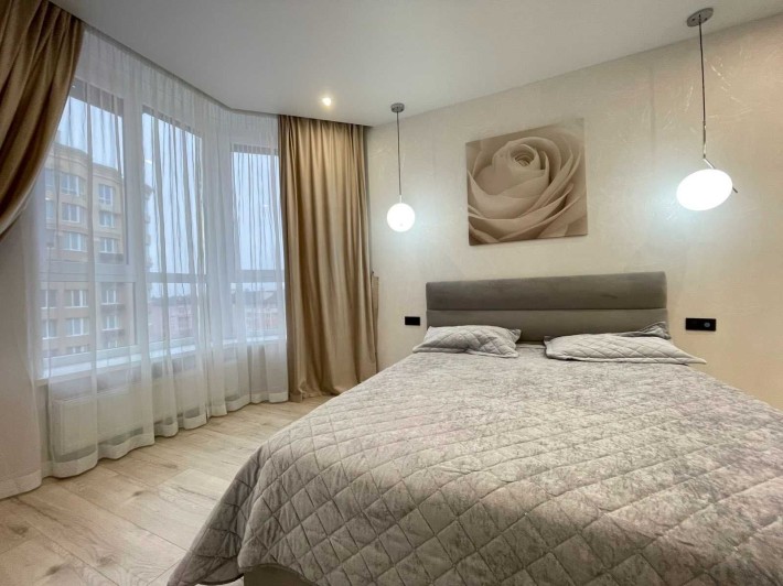 Крутезна Квартира у ЖК Sofia Residence 41 м2!! Мін.оформ. документів! - фото 1