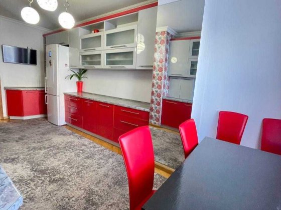 Продаж просторової 3-кімнатної квартири в новобудові — вул. Лінкольна Львов