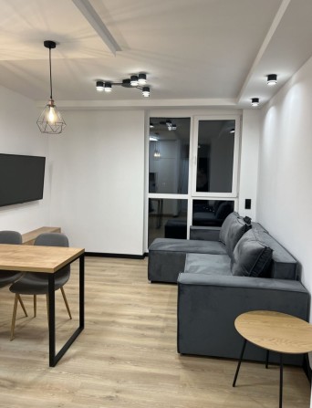 Продаж 1 кімнатної смарт квартири ЖК Ріел Сіті по вулиці  Рудненська. - фото 1